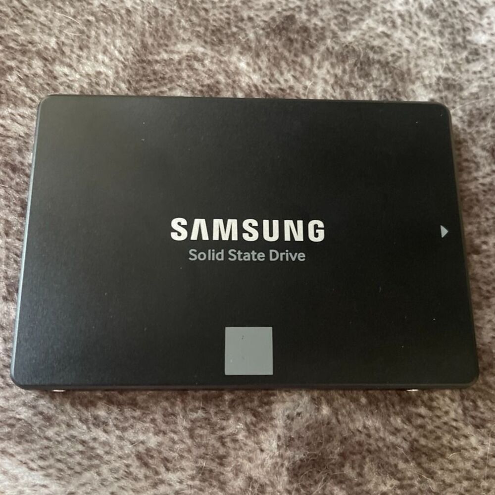 Samsung SSD 860 Evo 1TB 2.5 Inch Sata III Internal SSD